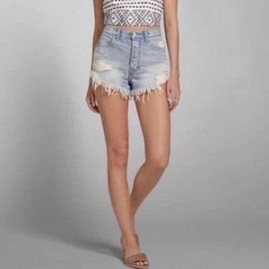 ABERCROMBIE & FITCH High Rise Light Wash Super Ripped Jean Shorts